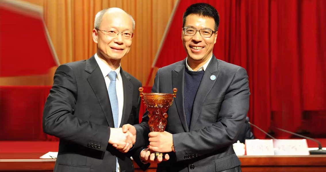 f6ca9d2f8664bcd13e5a029d94552e1d